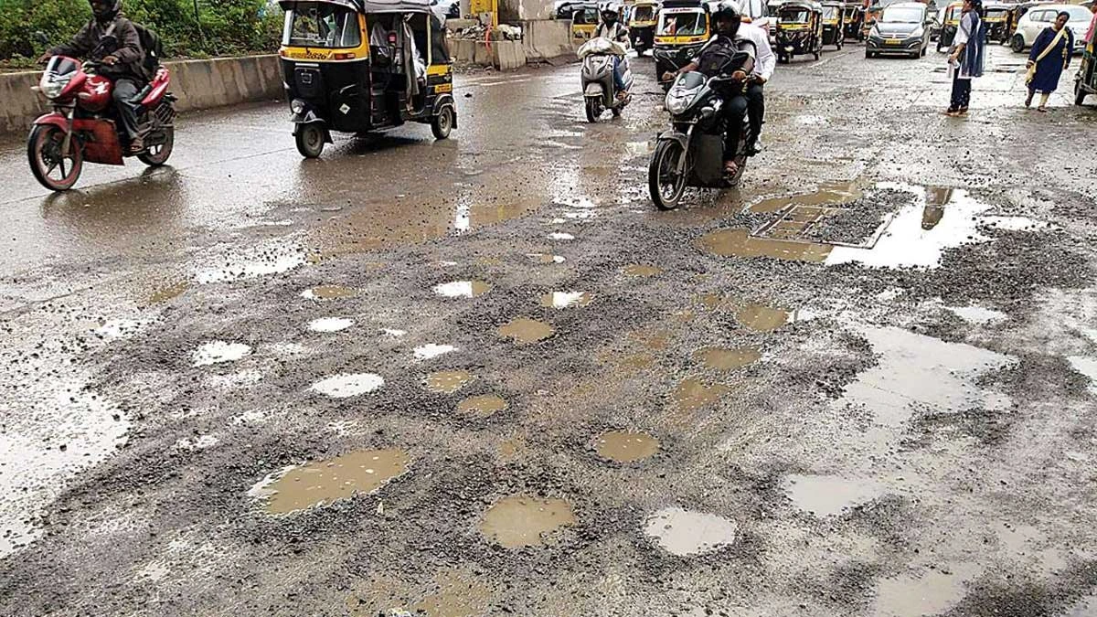 Chennai Corp to make roads pothole-free