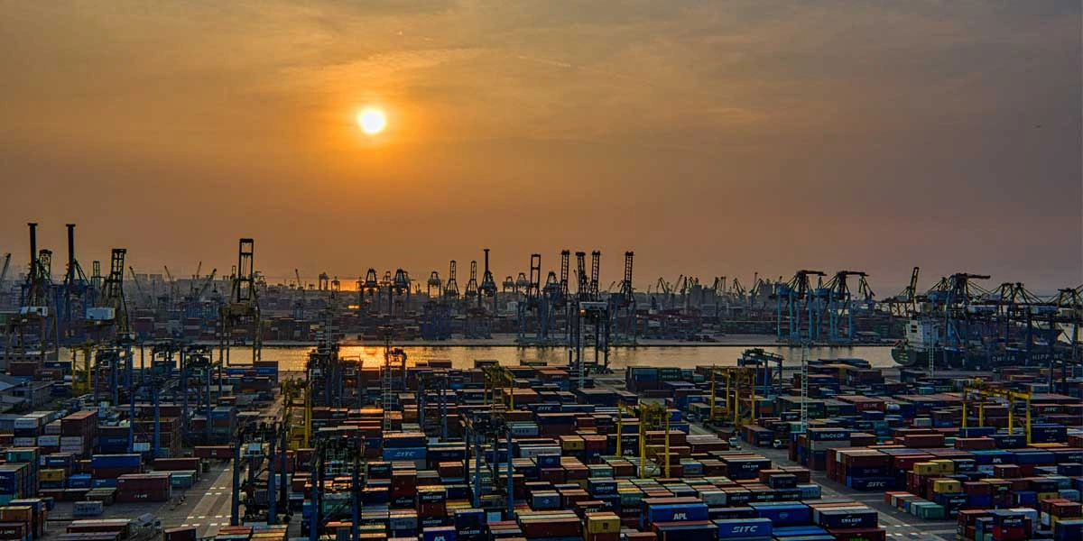 India may invite financial bids for SCI sale