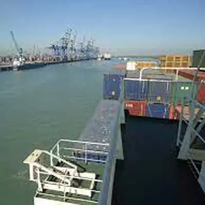 Ministry of Ports partners with DP World for Gujarat terminal