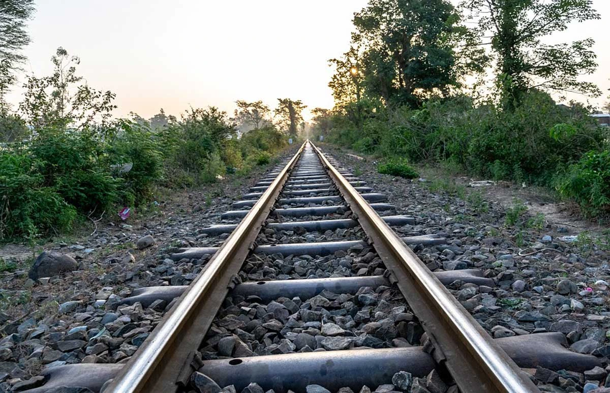 Baramati-Phaltan-Lonand railway project purchases 131 hectare of land