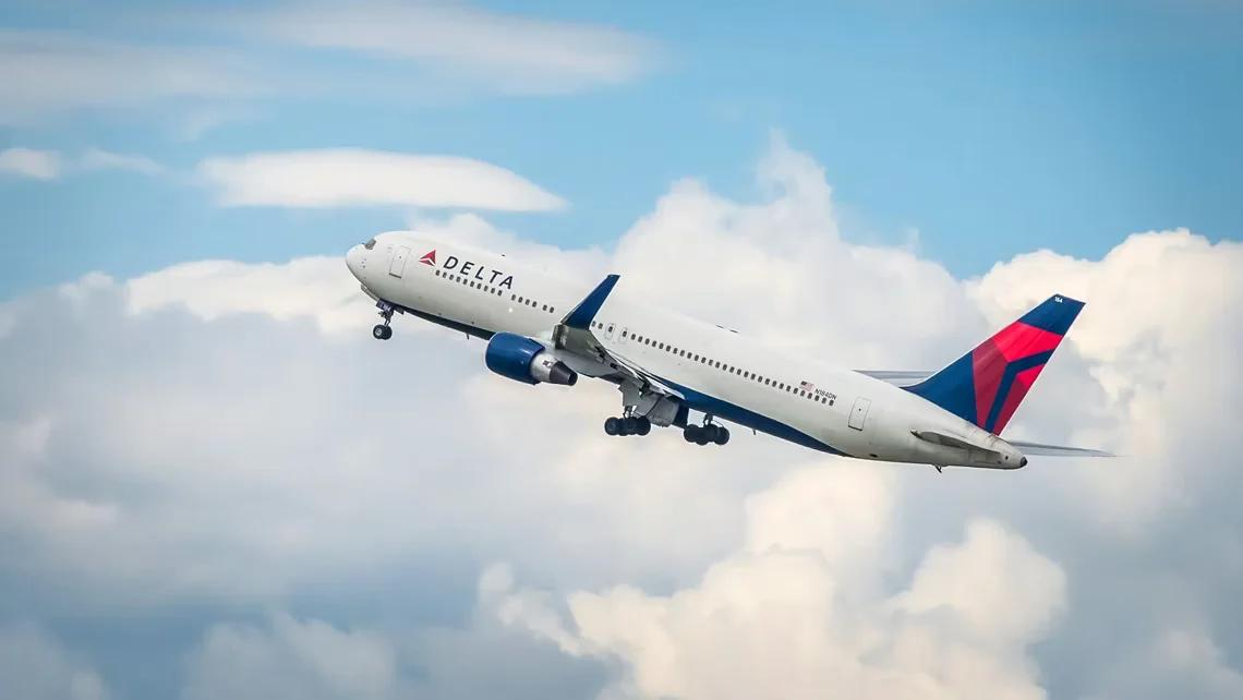 Delta Air Lines to reduce pilot hiring this year