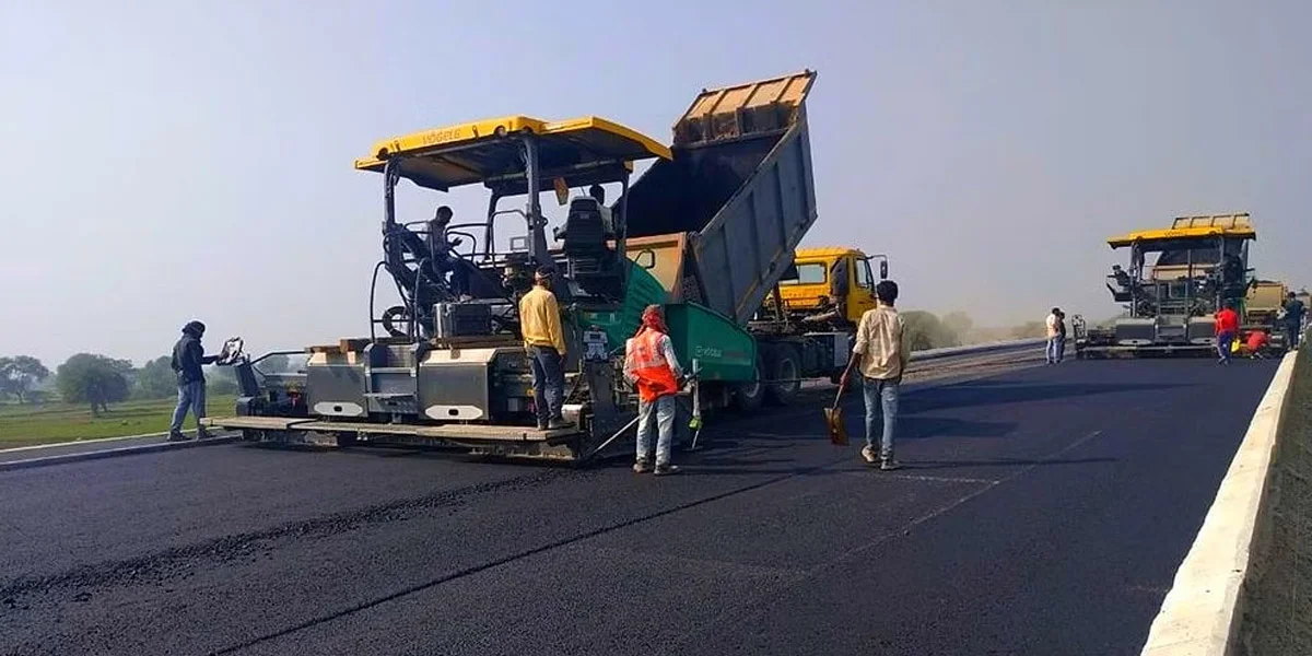 Highway Ministry turns to IITs for technical guidance Highway Ministry turns to IITs for technical guidance